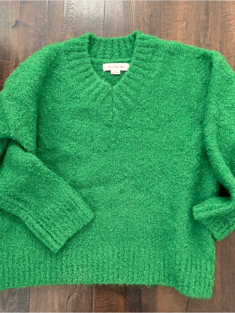 Lisa Says Gah MARION V-NECK SWEATER - KELLY GREEN Size M